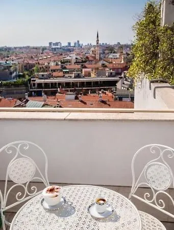 Panoramic Luxury Penthouse 6 People Apartment Milan